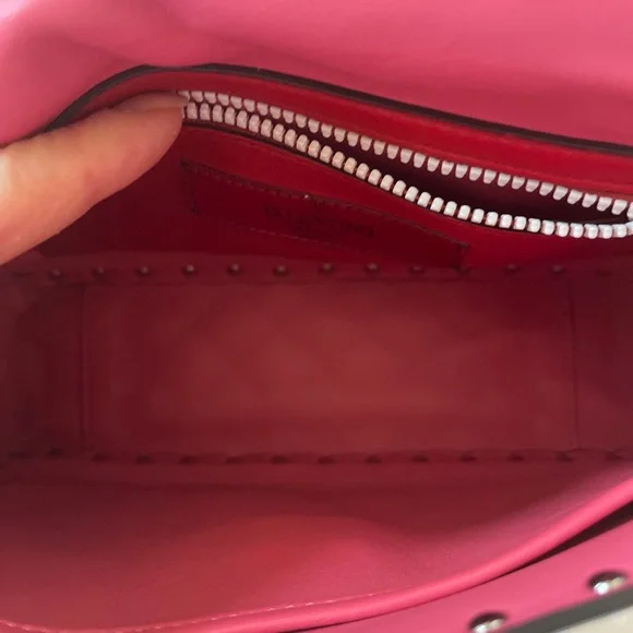 Valentino Garavani Rockstud Spike #59650V88B Pink Handbag - Picture 14 of 14